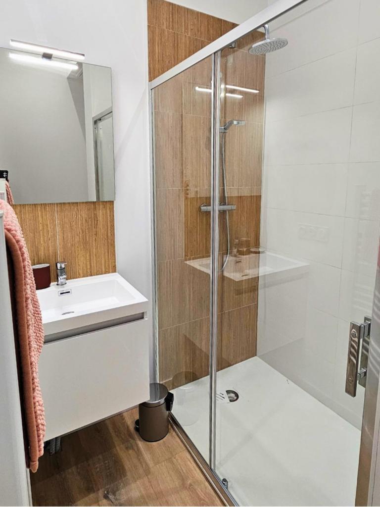Appartement Le Bali, Charmant Et Paisible ! Cholet Exteriör bild